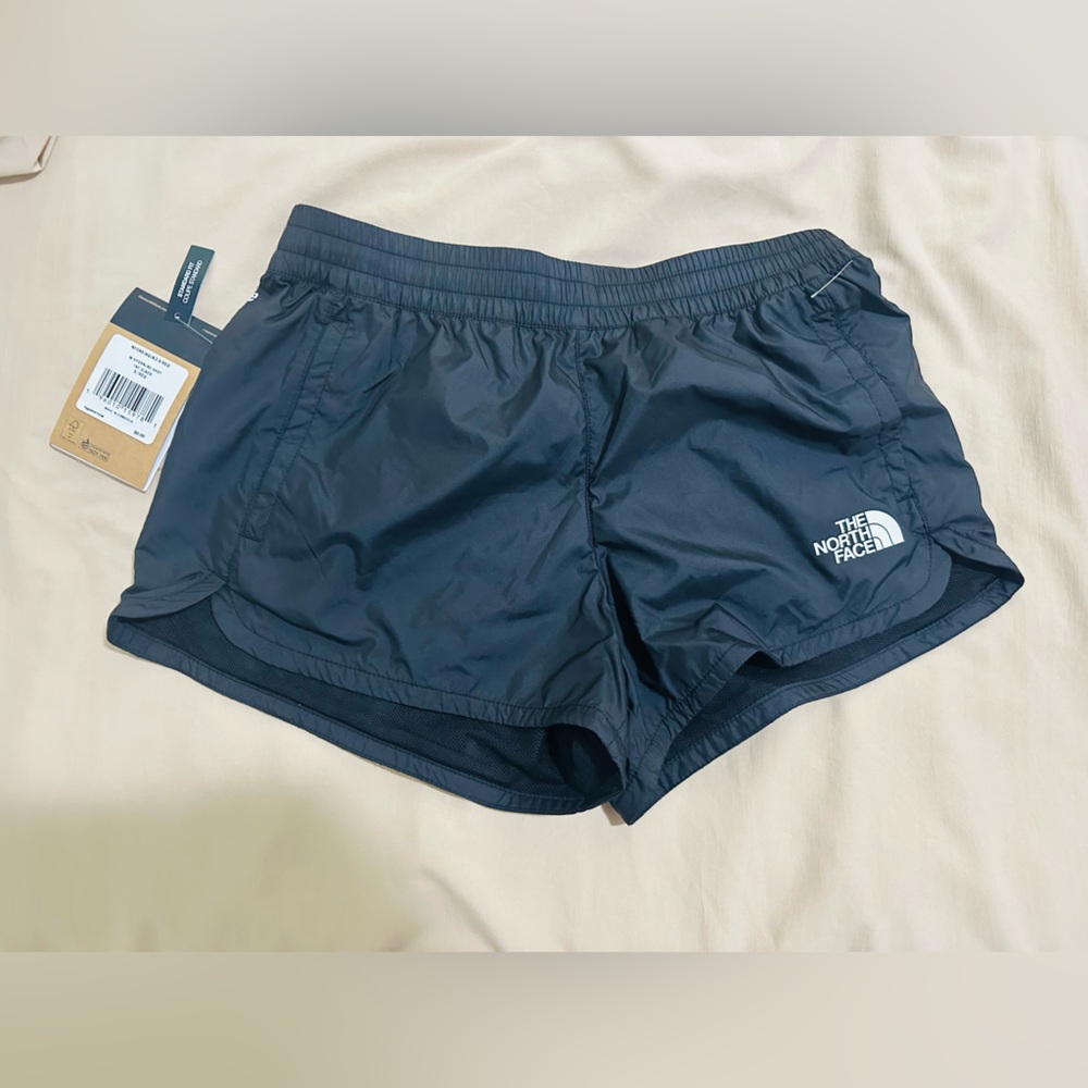 NWT Northface Hydrenal Shorts Small